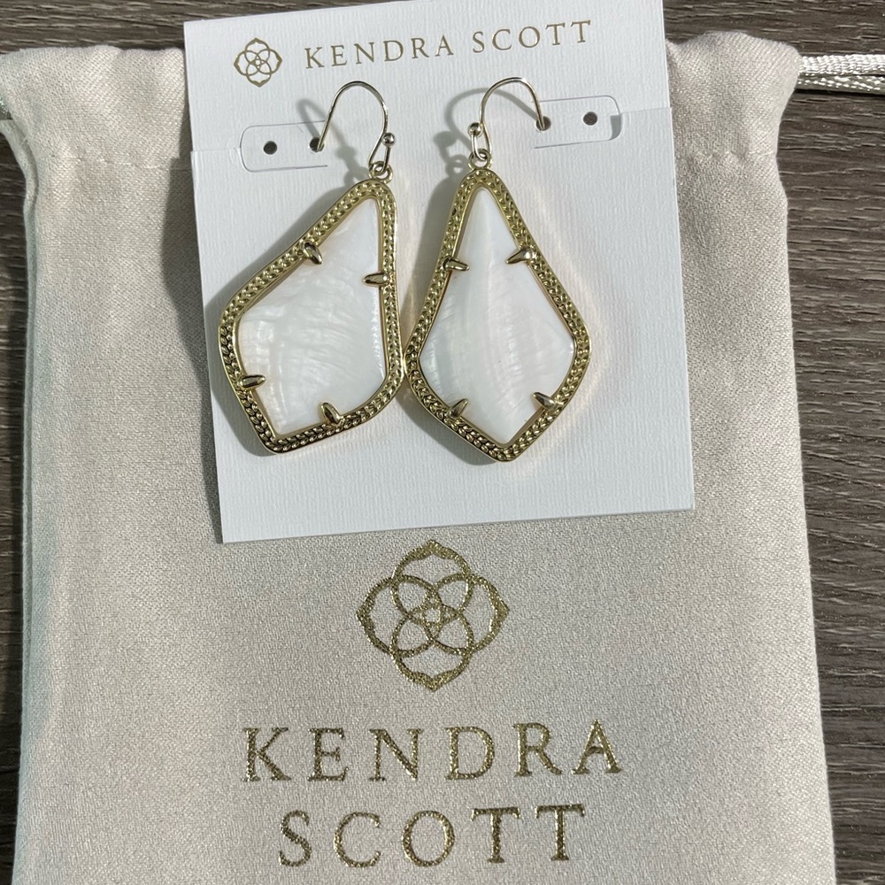 Kendra Scott white earrings
